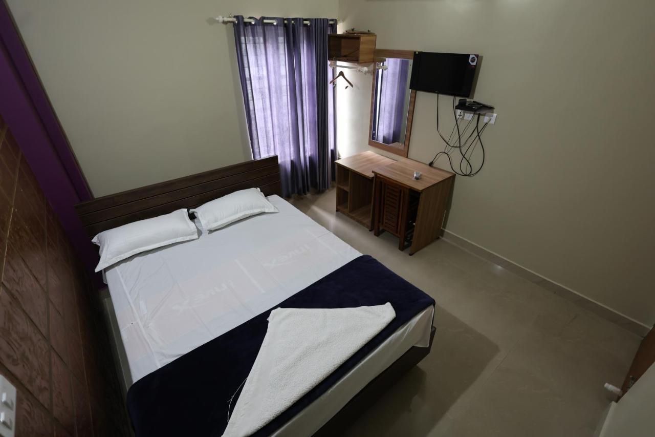 Wayanad Regal Residency Hotel Kalpetta Exterior photo